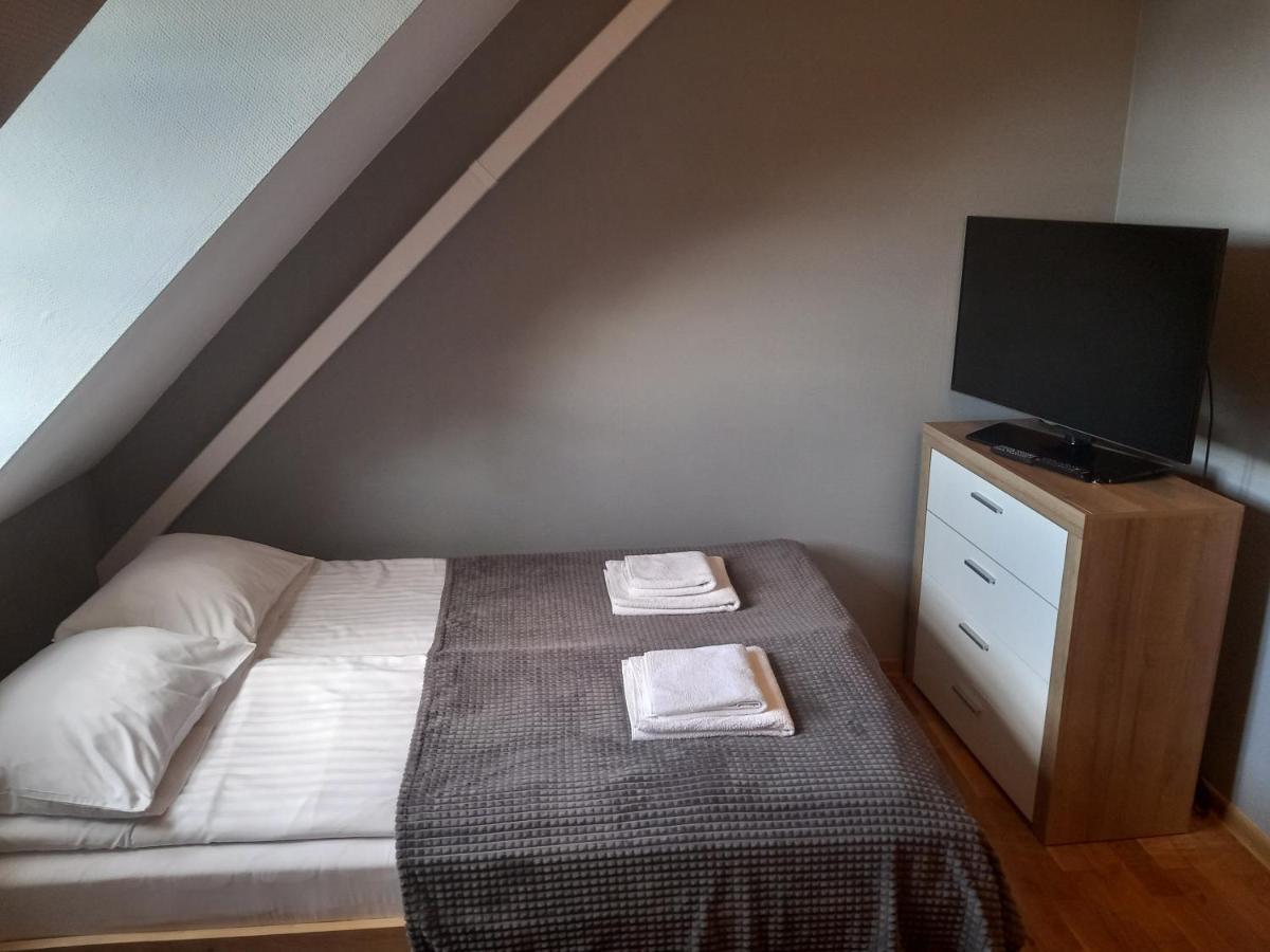 Hotel Dobry Klimat Uniejow Esterno foto