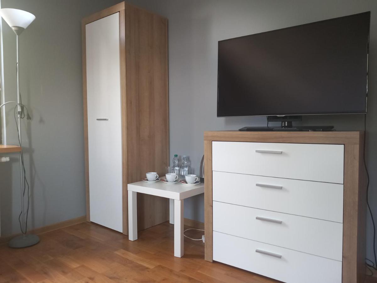 Hotel Dobry Klimat Uniejow Esterno foto