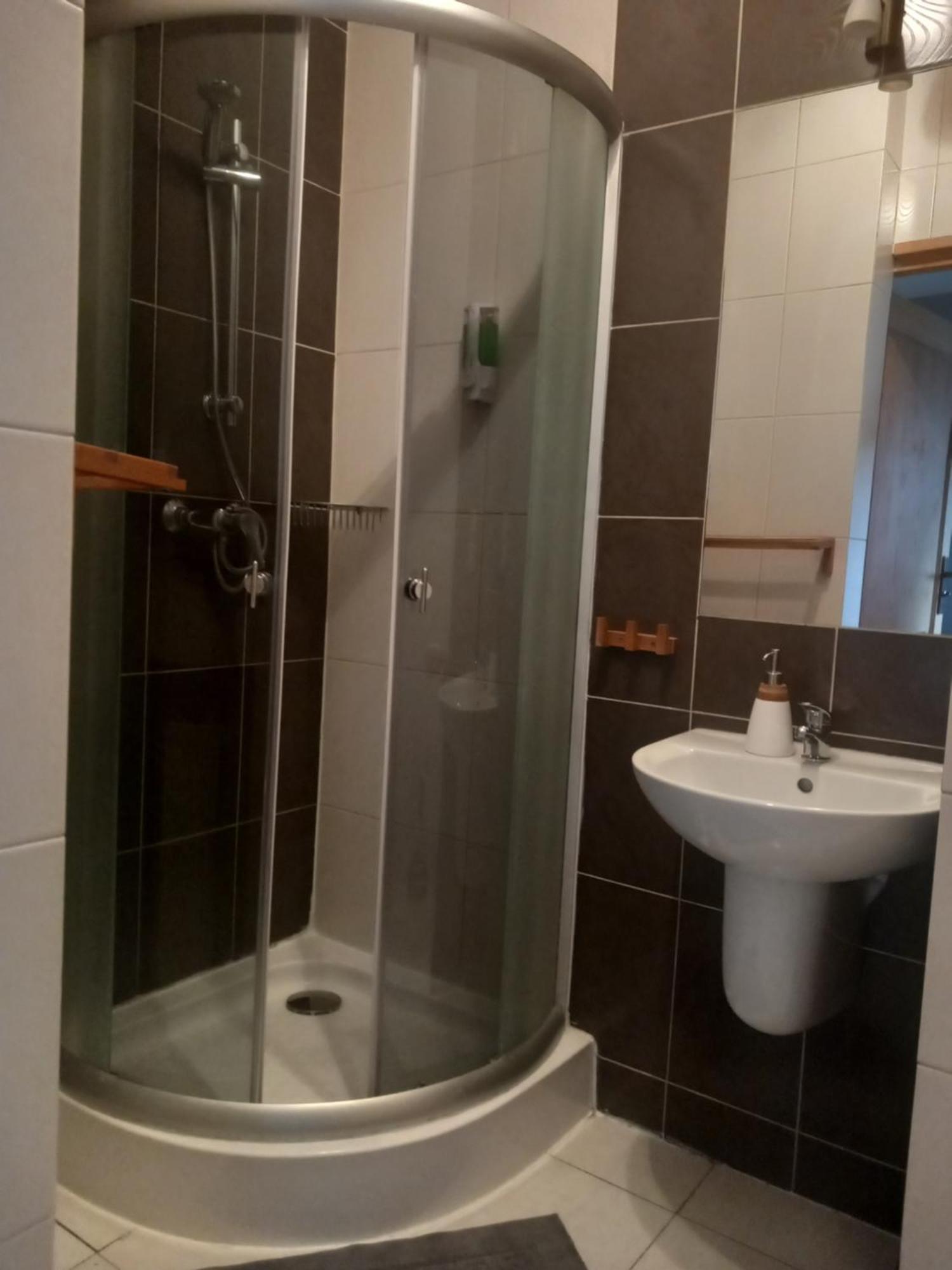 Hotel Dobry Klimat Uniejow Esterno foto