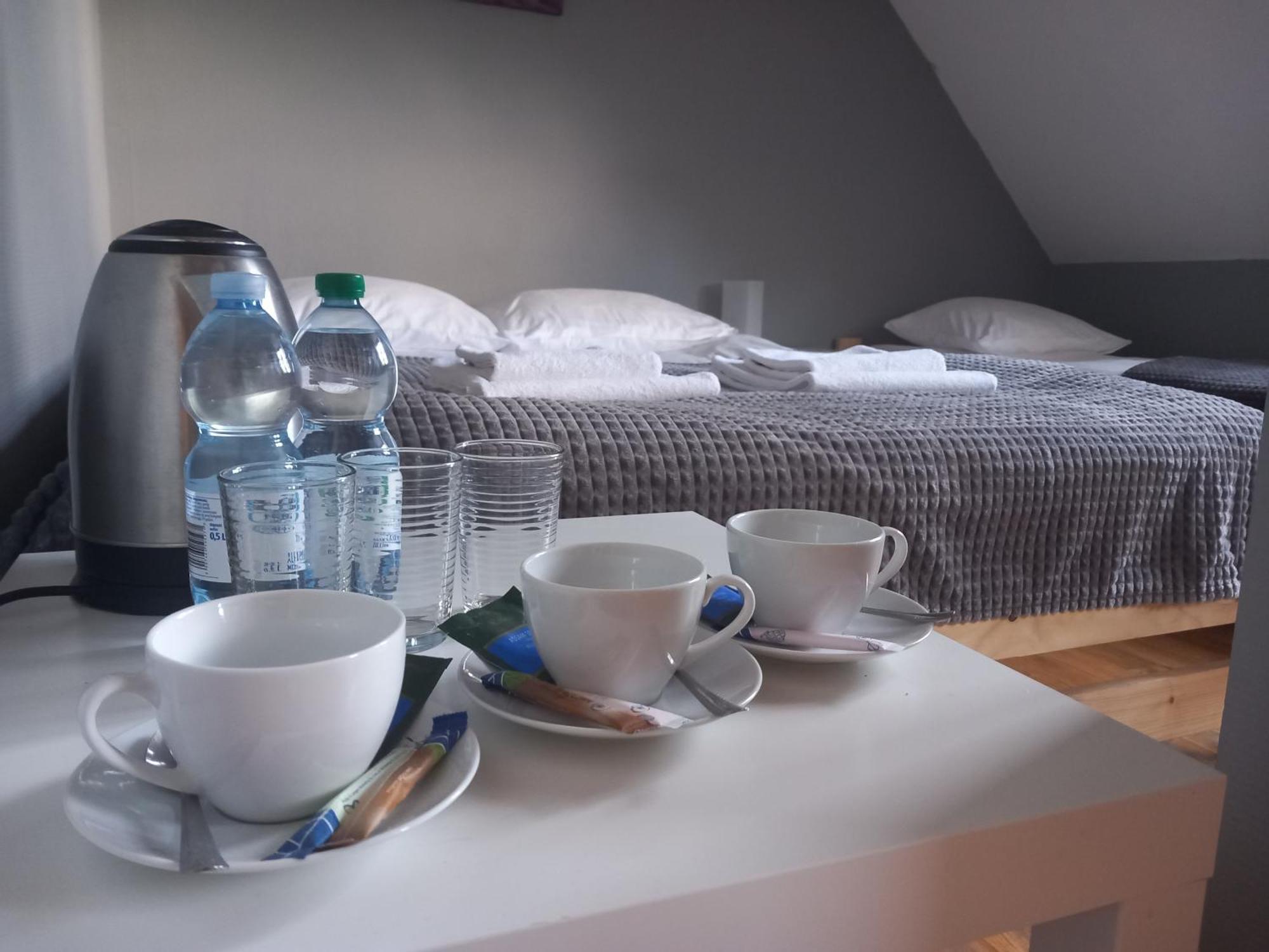 Hotel Dobry Klimat Uniejow Esterno foto