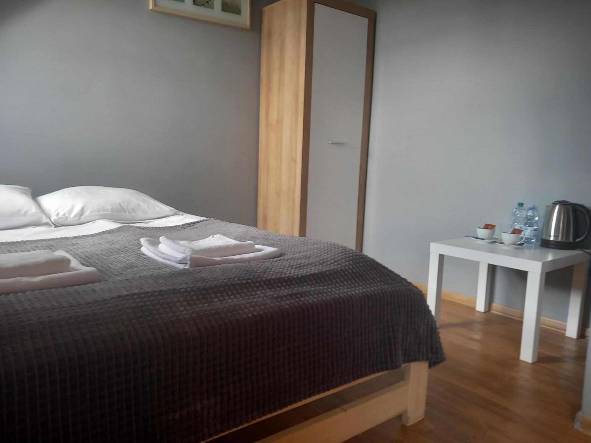 Hotel Dobry Klimat Uniejow Esterno foto