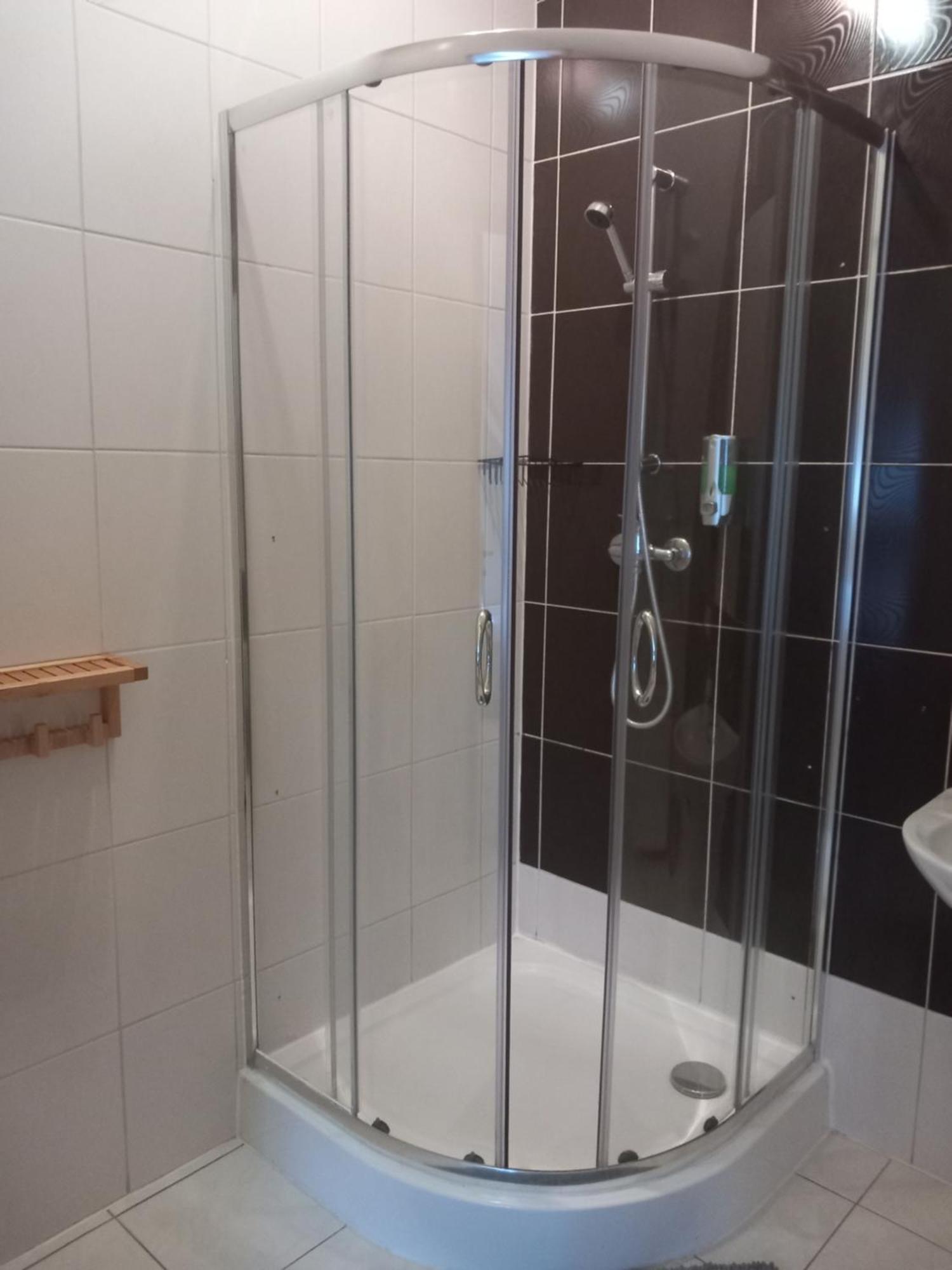 Hotel Dobry Klimat Uniejow Esterno foto
