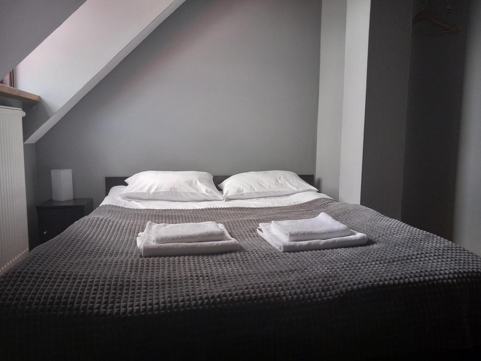 Hotel Dobry Klimat Uniejow Esterno foto