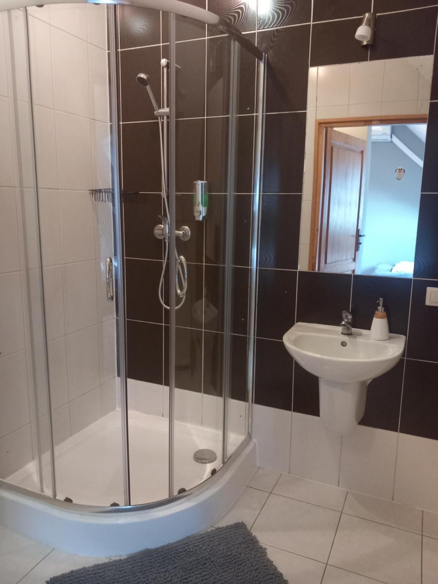 Hotel Dobry Klimat Uniejow Esterno foto