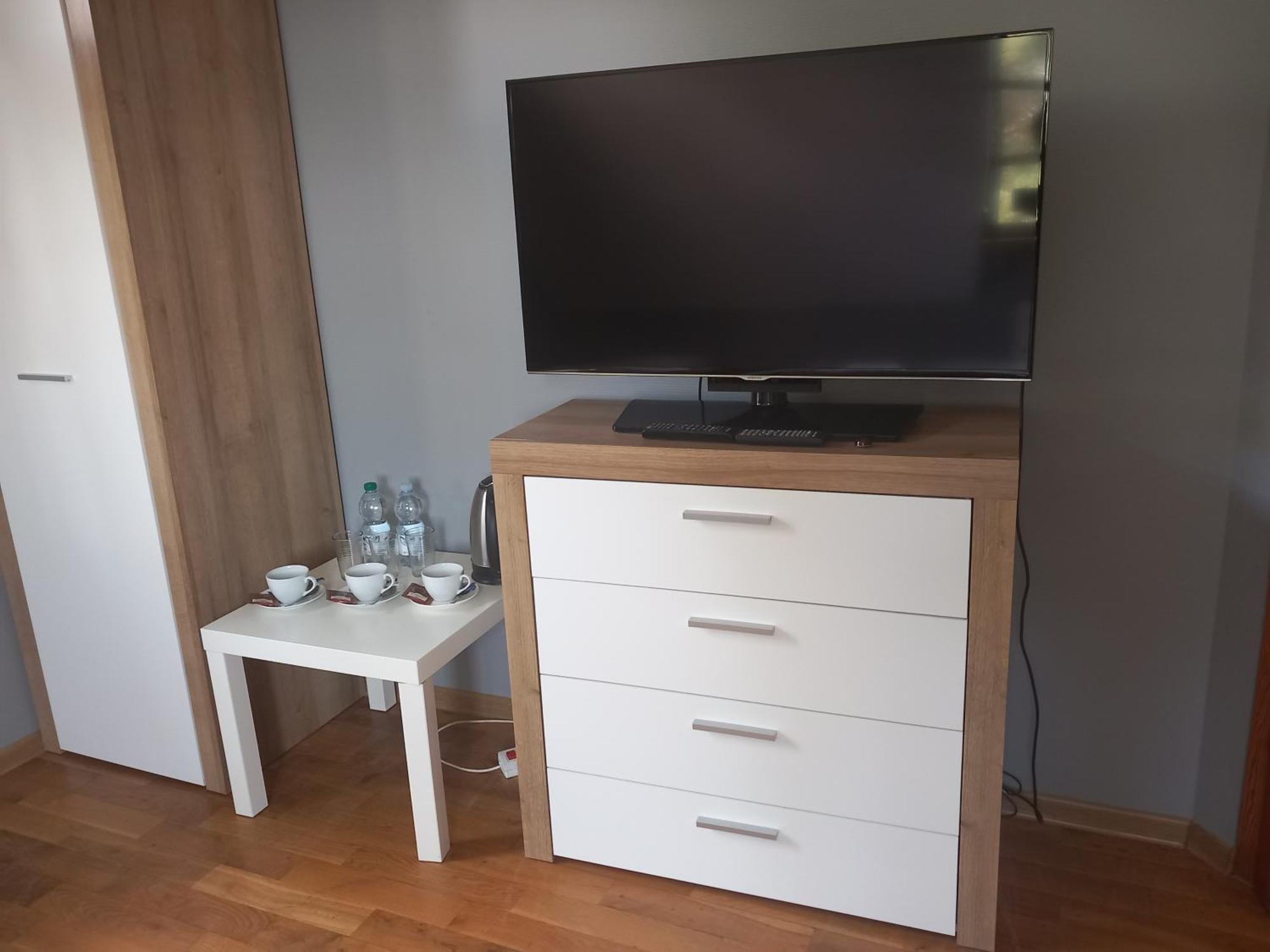Hotel Dobry Klimat Uniejow Esterno foto